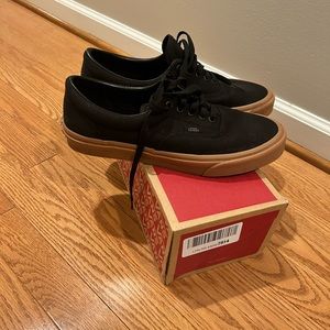 Mens Era Vans sz 10.5 black/Gum great condition.
